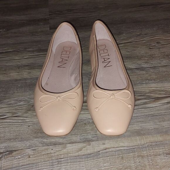 Deltan Quinn  Nude color Leather Ballet Flats Sz 10 NWOT - Picture 2 of 8